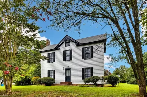 307 Main St E, Franklinville, NC 27248