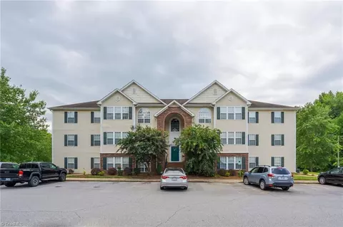 125 James Rd #2B, High Point, NC 27265