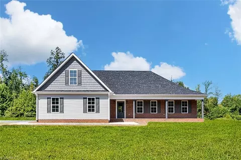 3096 Gallimore Dairy Rd, Denton, NC 27239