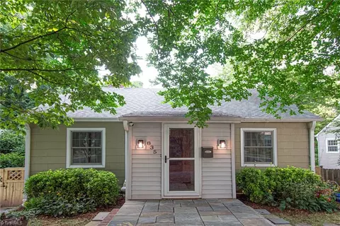 835 Pilot View St, Winston Salem, NC 27101