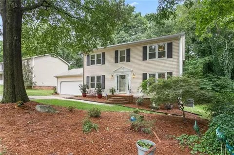 5907 Spanish Oak Dr, Greensboro, NC 27409