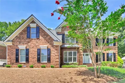 2225 Setliff Dr, High Point, NC 27265