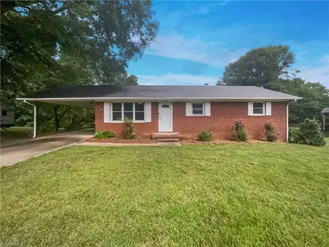 748 Inland Dr, Kernersville, NC 27284