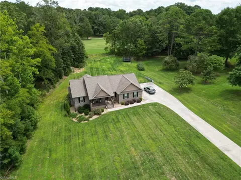 520 Lakeside Drive Ext, Stoneville, NC 27048