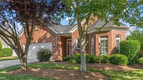 8 Water Gap Ct, Greensboro, NC 27455