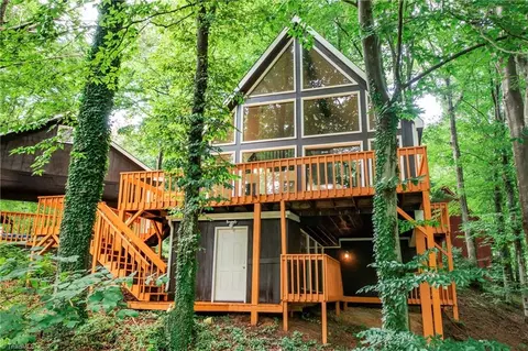 2591 Azalea Pl, Winston Salem, NC 27103