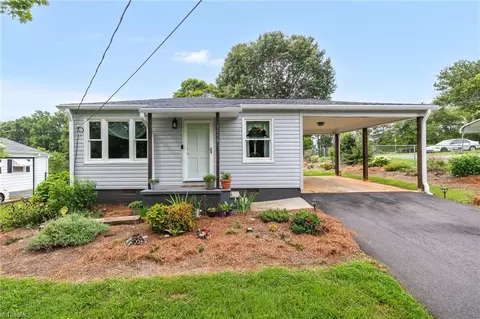 1158 S Old 52 Rd, King, NC 27021