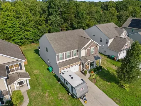6727 Maize Dr, High Point, NC 27265 photo 8