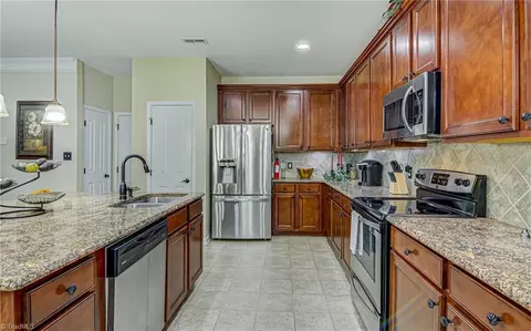 6727 Maize Dr, High Point, NC 27265 photo 18