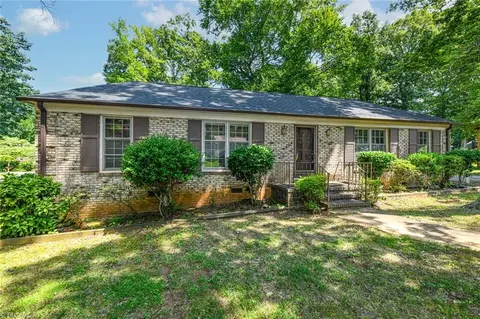 5720 Buddingwood Dr, Greensboro, NC 27409