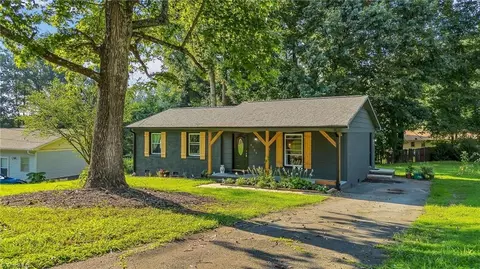 5725 Antietam Dr, Winston Salem, NC 27106