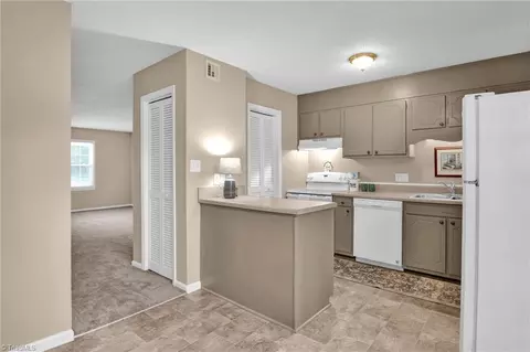 Entry Way - 224 Northpoint Ave #C, High Point, NC 27262 photo 1 of 1