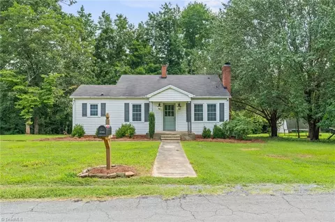 171 Greenhill Rd, Ramseur, NC 27316
