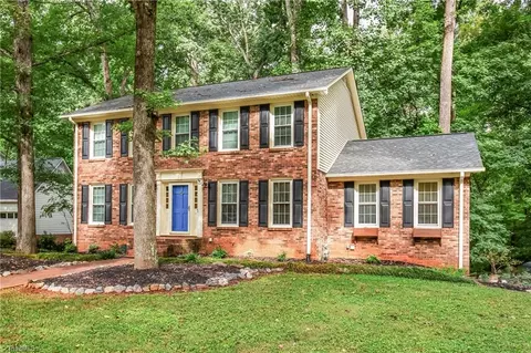 5141 River Chase Rdg, Winston Salem, NC 27104