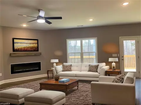 255 Kanah Dr, Winston Salem, NC 27107