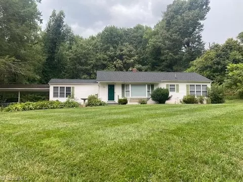 34 Park Rd S, North Wilkesboro, NC 28659