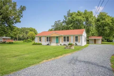 3972 Pine Ridge Dr, Trinity, NC 27370