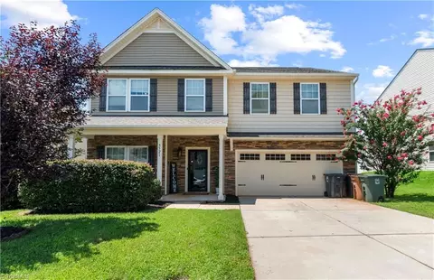 5521 Hardie Farm Dr, Greensboro, NC 27405