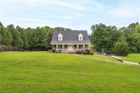 155 Reich Farm Ct, Lexington, NC 27295