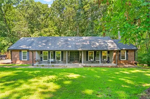 971 River Run W, Asheboro, NC 27205