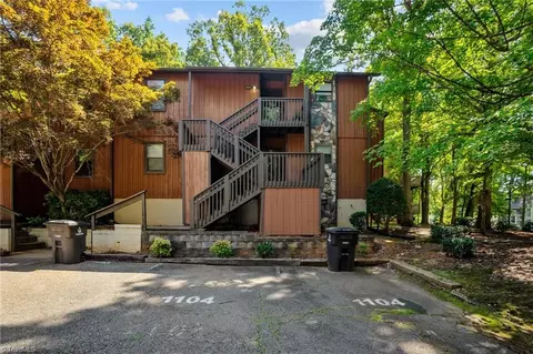 1104 Aspenwood Ct, Winston Salem, NC 27106