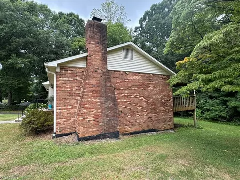 214 Pleasantview Dr, King, NC 27021 photo 3