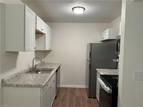 5669 Hornaday Rd # -B, Greensboro, NC 27409