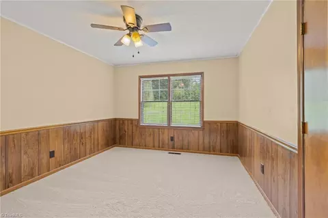 Bedroom - 2919 Hoover Hill Rd, Trinity, NC 27370 photo 4 of 4