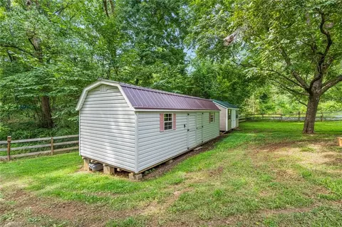 Exterior - 2919 Hoover Hill Rd, Trinity, NC 27370 photo 10 of 17