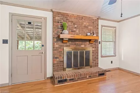 Entry Way - 2919 Hoover Hill Rd, Trinity, NC 27370 photo 2 of 2