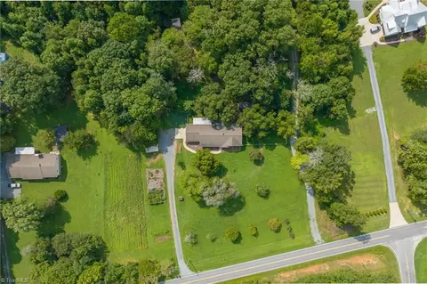 View/Area - 2919 Hoover Hill Rd, Trinity, NC 27370 photo 2 of 3