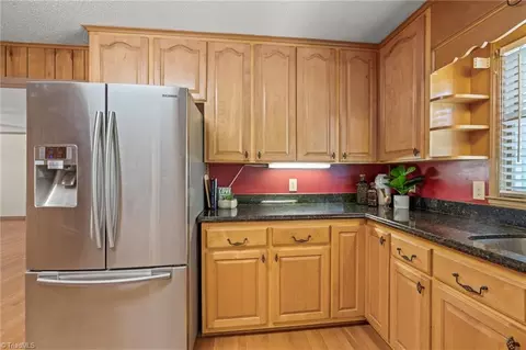 Kitchen - 2919 Hoover Hill Rd, Trinity, NC 27370 photo 4 of 5