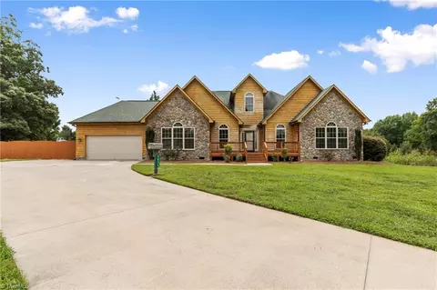 5234 Elkin Hwy, North Wilkesboro, NC 28659