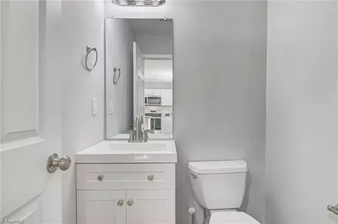 Bath - 817 Tryon Ave, High Point, NC 27260 photo 1 of 4