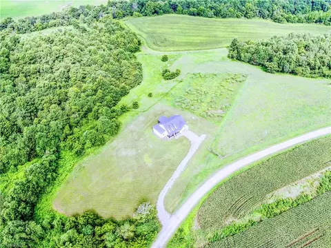 View/Area - 215 Autumn Rd, Harmony, NC 28634 photo 1 of 2