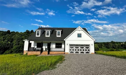 Exterior - 215 Autumn Rd, Harmony, NC 28634 photo 2 of 13