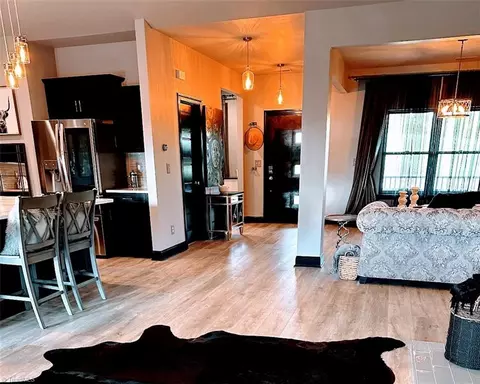 Entry Way - 215 Autumn Rd, Harmony, NC 28634 photo 1 of 1