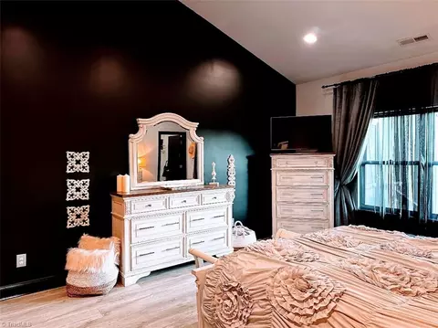 Bedroom - 215 Autumn Rd, Harmony, NC 28634 photo 1 of 2