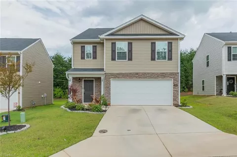 4589 Heatherly Rd, Winston Salem, NC 27105