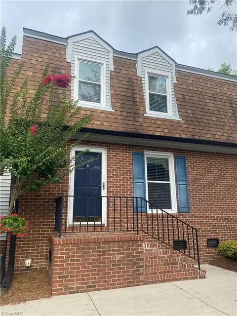 326 Wynnewood Dr, Archdale, NC 27263