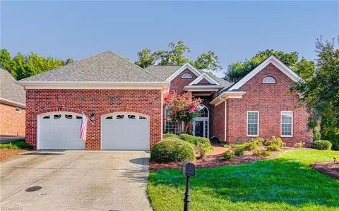 1265 Thornhill Ln, Winston Salem, NC 27106