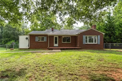 5830 Kinney Rd, Lewisville, NC 27023