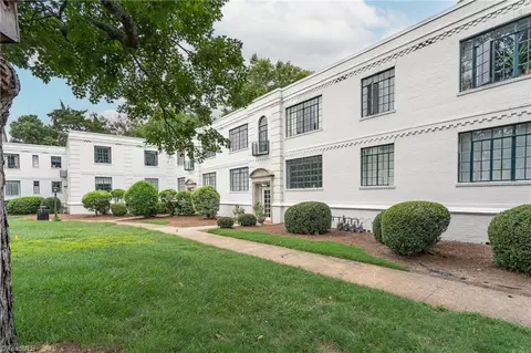 1700 Elm St N #L2, Greensboro, NC 27408