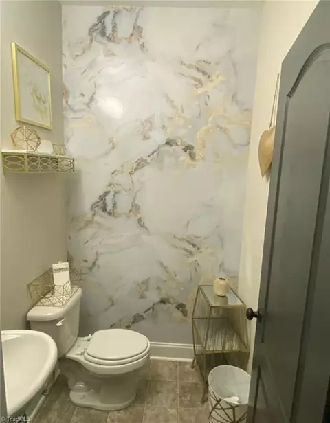 Bath - 3653 Copper Ct, High Point, NC 27265 photo 1 of 4