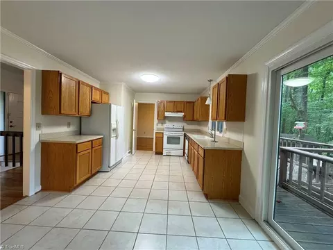 3240 High Cliffs Rd, Pfafftown, NC 27040 photo 15