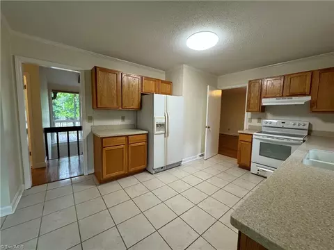 3240 High Cliffs Rd, Pfafftown, NC 27040 photo 14