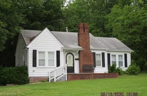 621 Tucker St, Asheboro, NC 27203