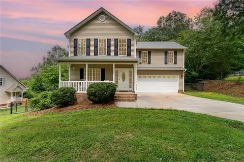 2572 Butterfly Trl, Randleman, NC 27317