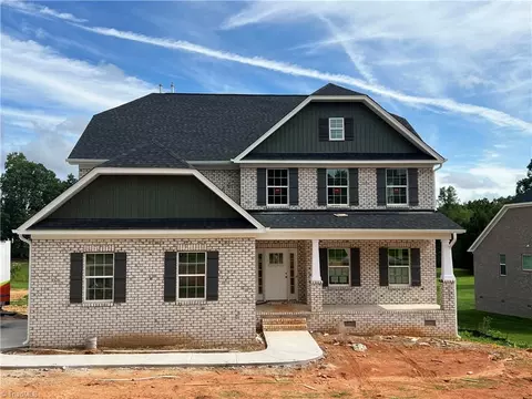 8104 Back Nine Dr #48, Stokesdale, NC 27357