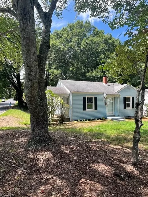 1014 Mccormick St, Greensboro, NC 27403